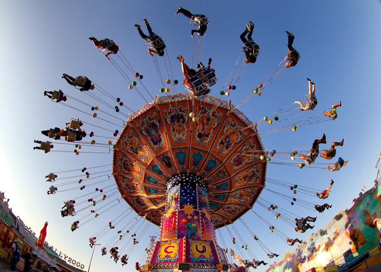 Freude in Bewegung Foto eines Karussells auf dem Münchner Oktoberfest